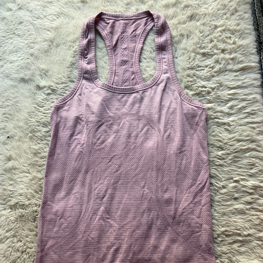 Lululemon razorback